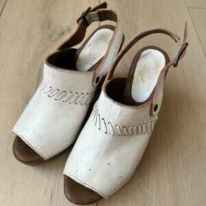 Musse & Cloud White Leather Peep Toe Mule Wedge Wood Sole Women Size 8 (EU 38)